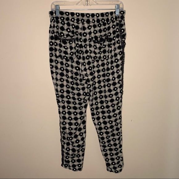 Anthropologie Hei Hei Goh Black Printed Tapered Pants Women’s Size Small - Picture 12 of 13